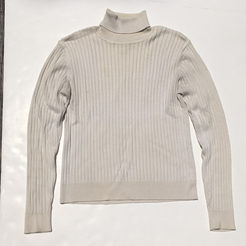 Petite sophisticate cream turtleneck sweater sz S